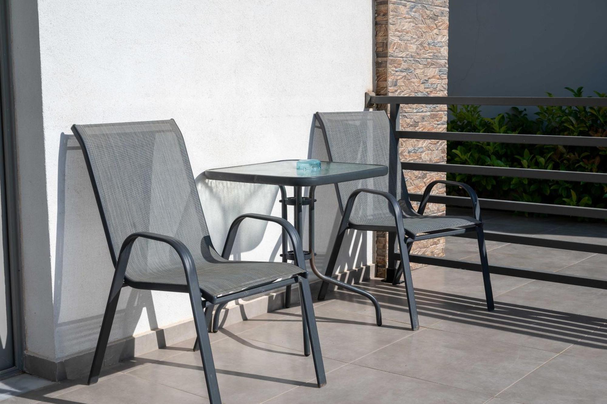 Finikas Suites & Apartments 10Min From Athens Airport Artemida  Exterior foto