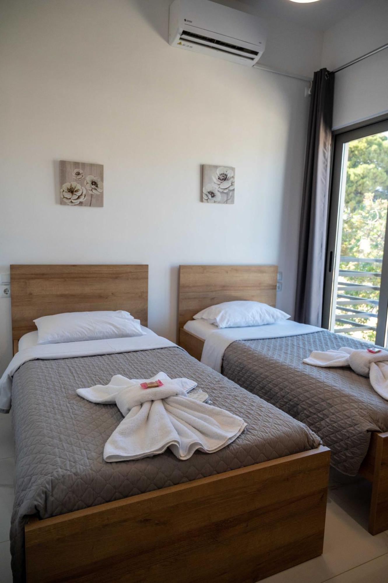 Finikas Suites & Apartments 10Min From Athens Airport Artemida  Exterior foto